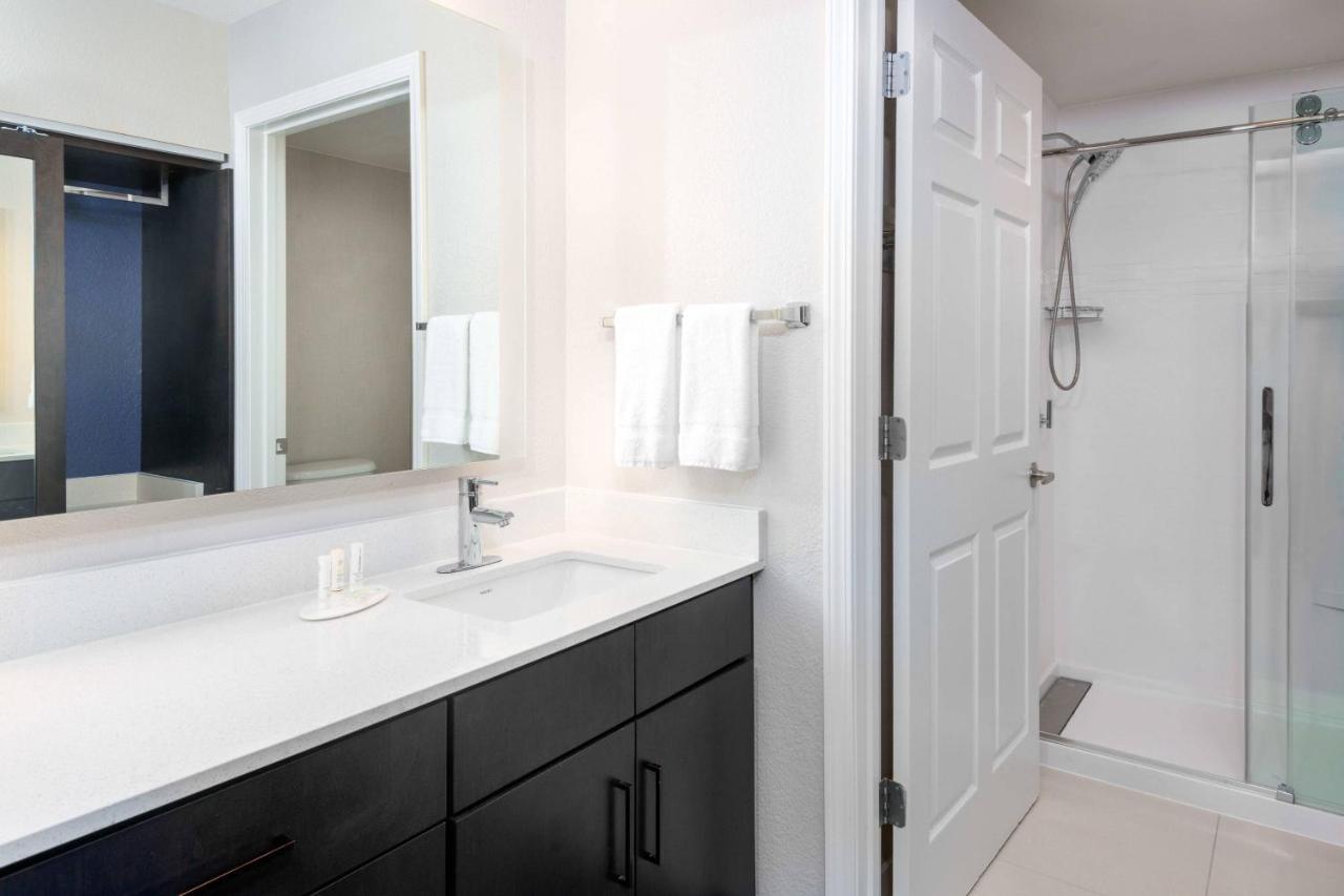 Residence Inn By Marriott Boston Brockton/Easton Экстерьер фото
