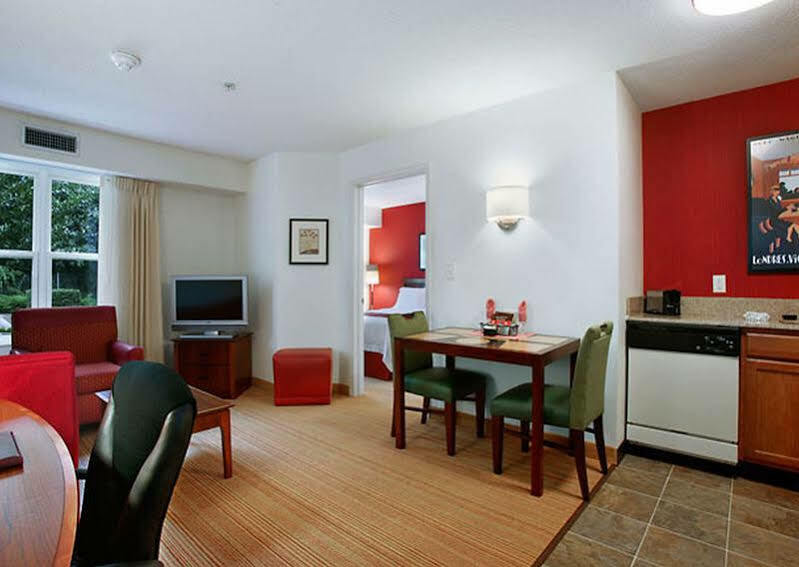 Residence Inn By Marriott Boston Brockton/Easton Экстерьер фото
